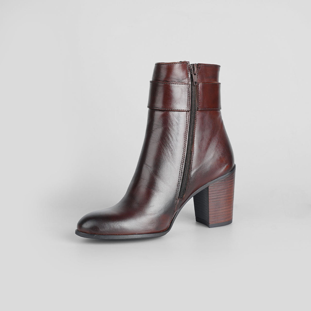 Aurelia Buckle – Florida Shoes