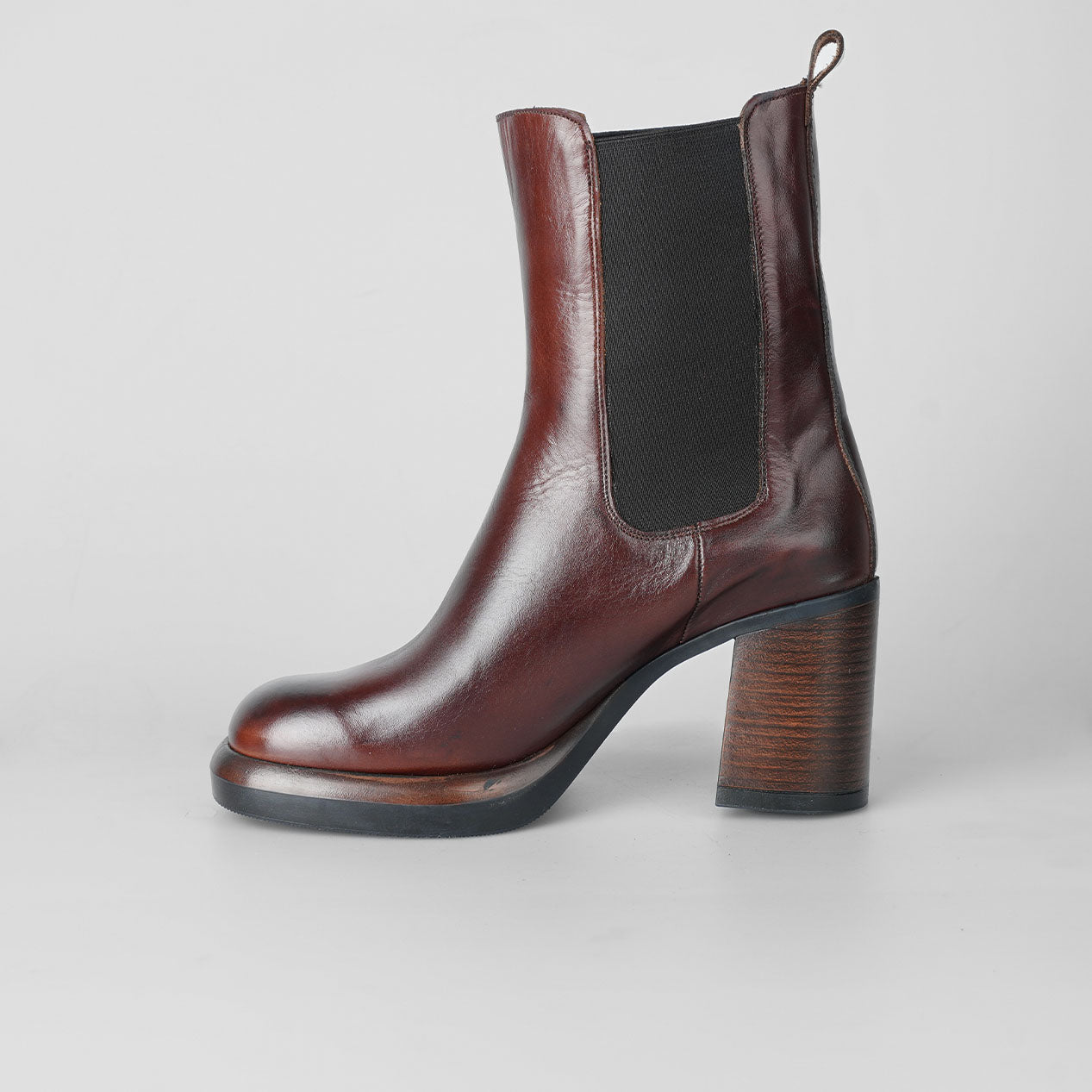 Chelsea Brown – Florida Shoes