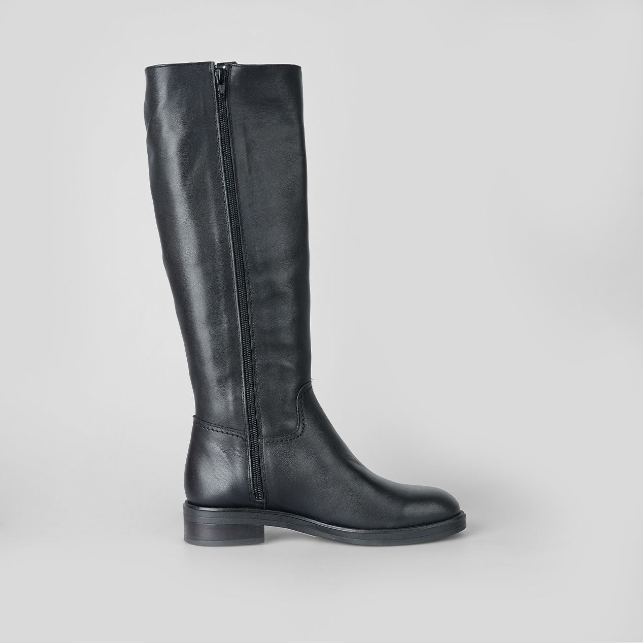 Equestra Nero – Florida Shoes