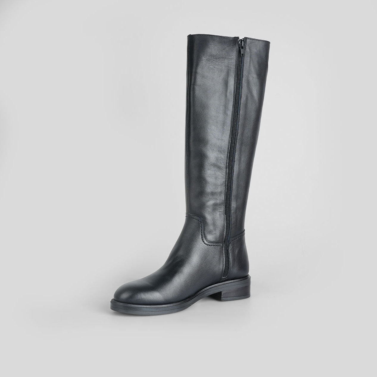 Equestra Nero – Florida Shoes