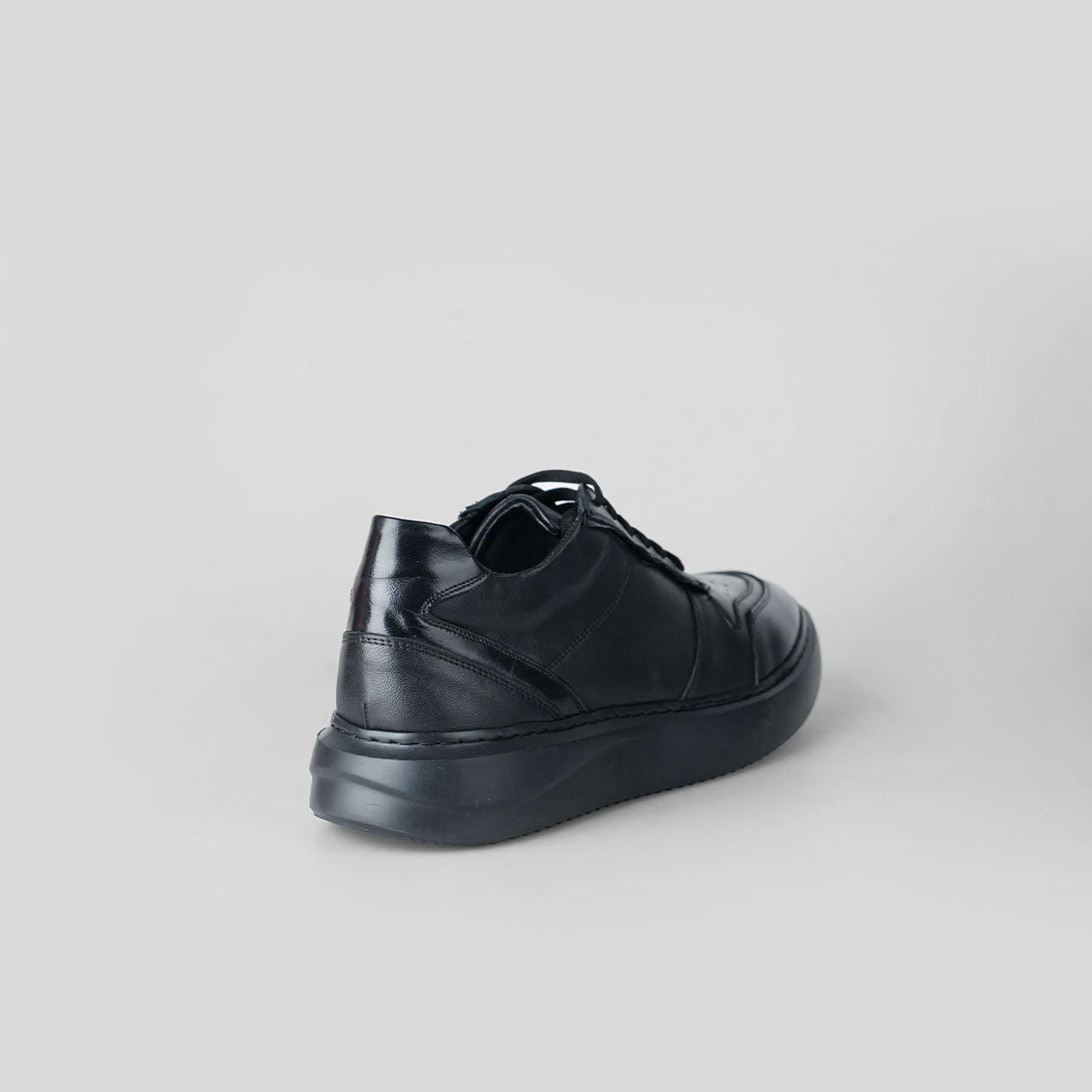 Obsidian Flow – Florida Shoes