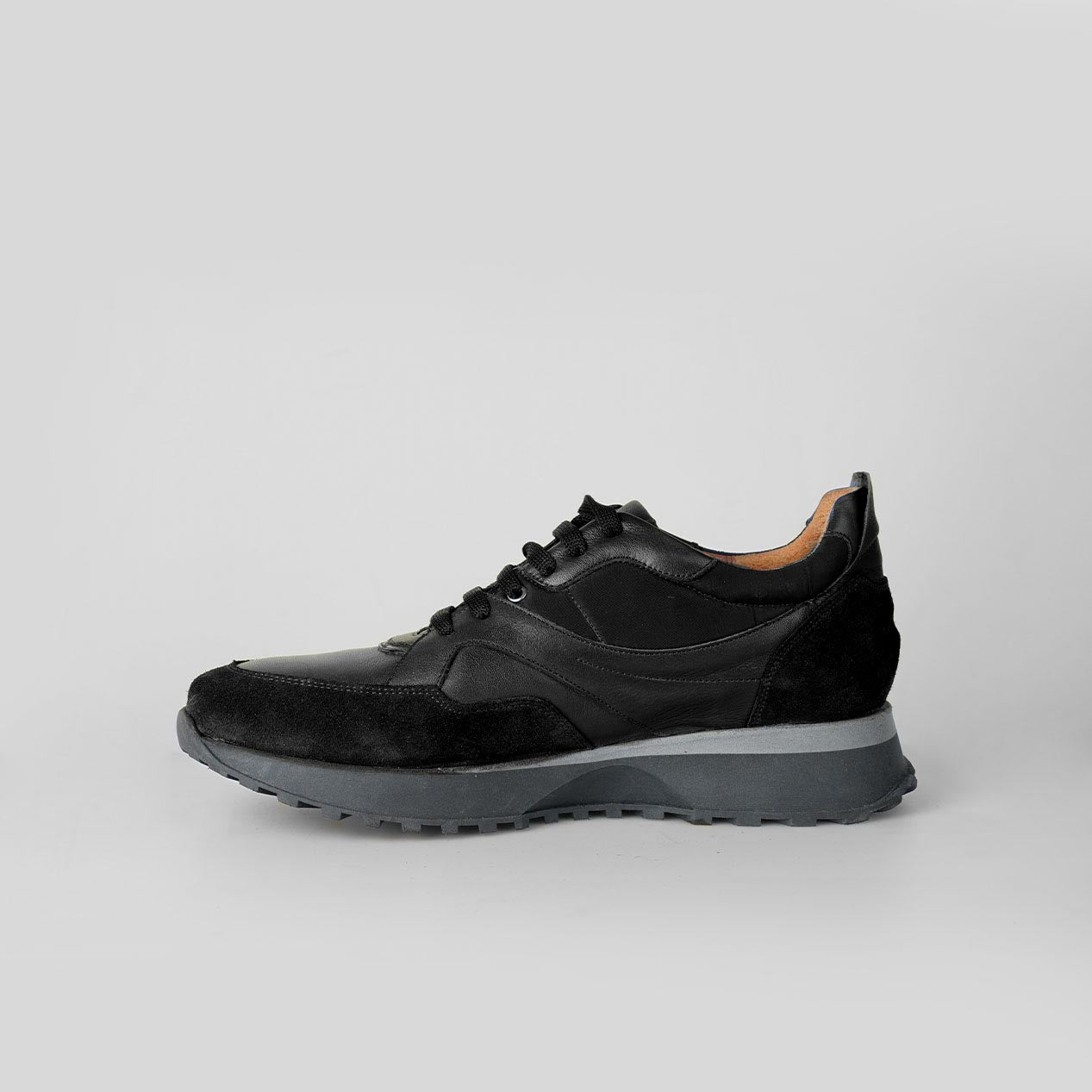 Vortex Black – Florida Shoes 