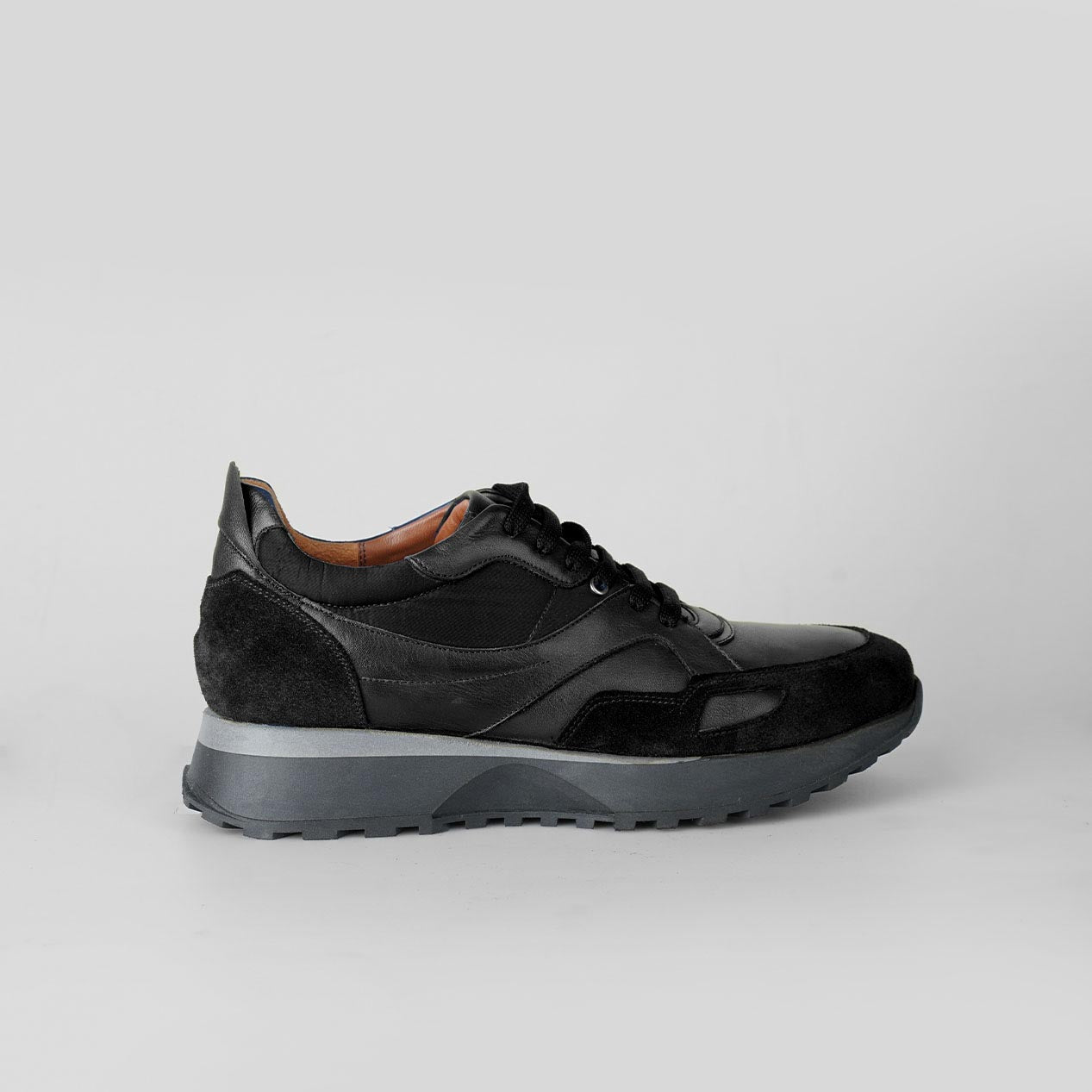 Vortex Black – Florida Shoes 