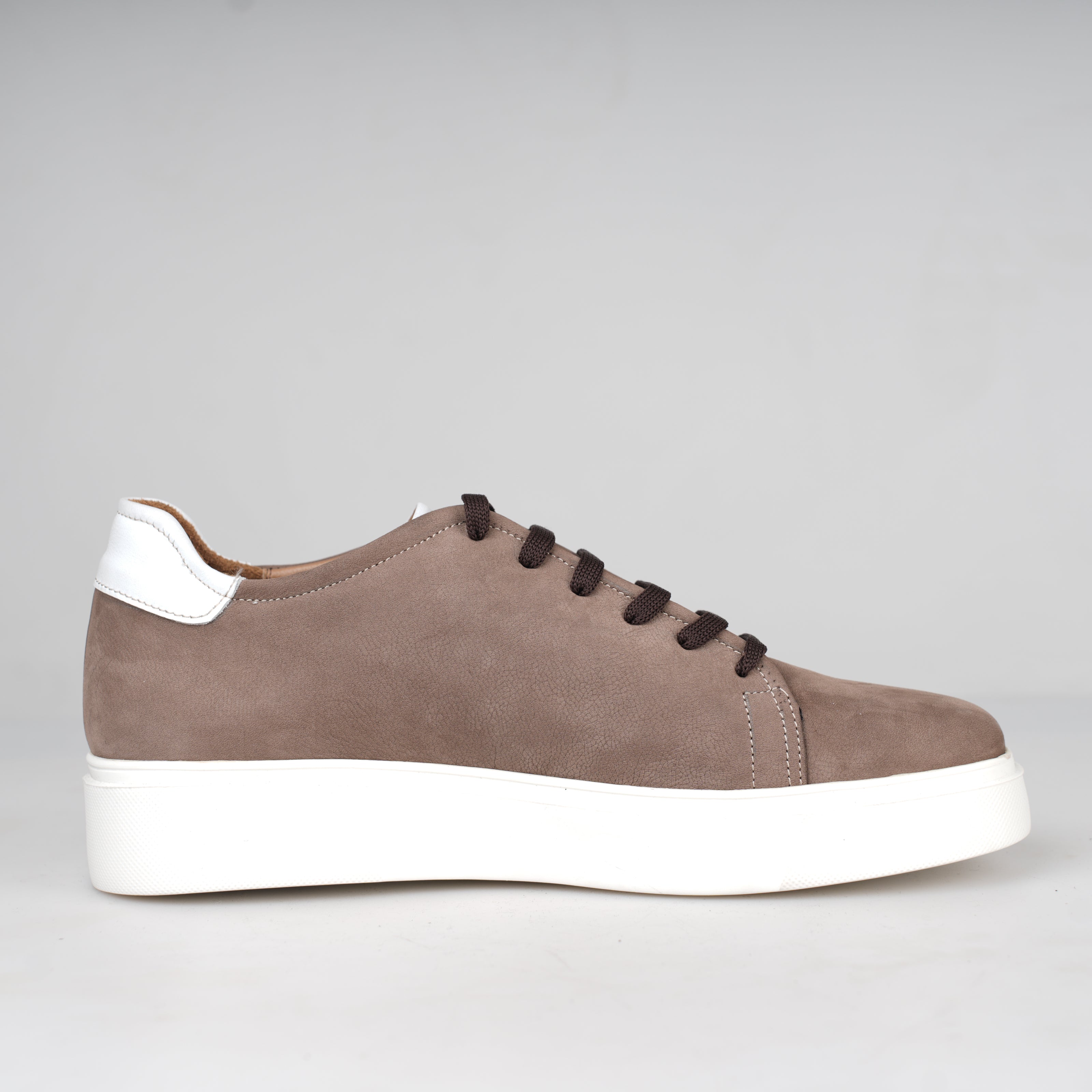 Sneaker Nubuck Crema – Florida Shoes